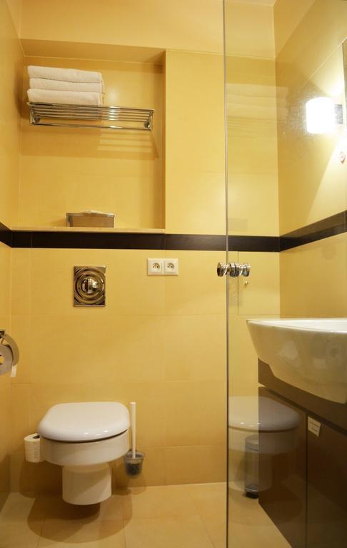 Apartament Dominikanski Danzica Esterno foto